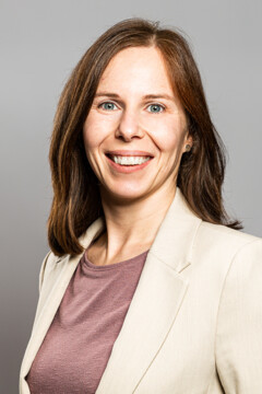 Kerstin Schultheiß Kerstin Schultheiß